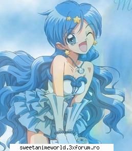 hanon este sirena cu par lung de culaorea aqua.este cea cu simtul umorului si al baietilor cel mai